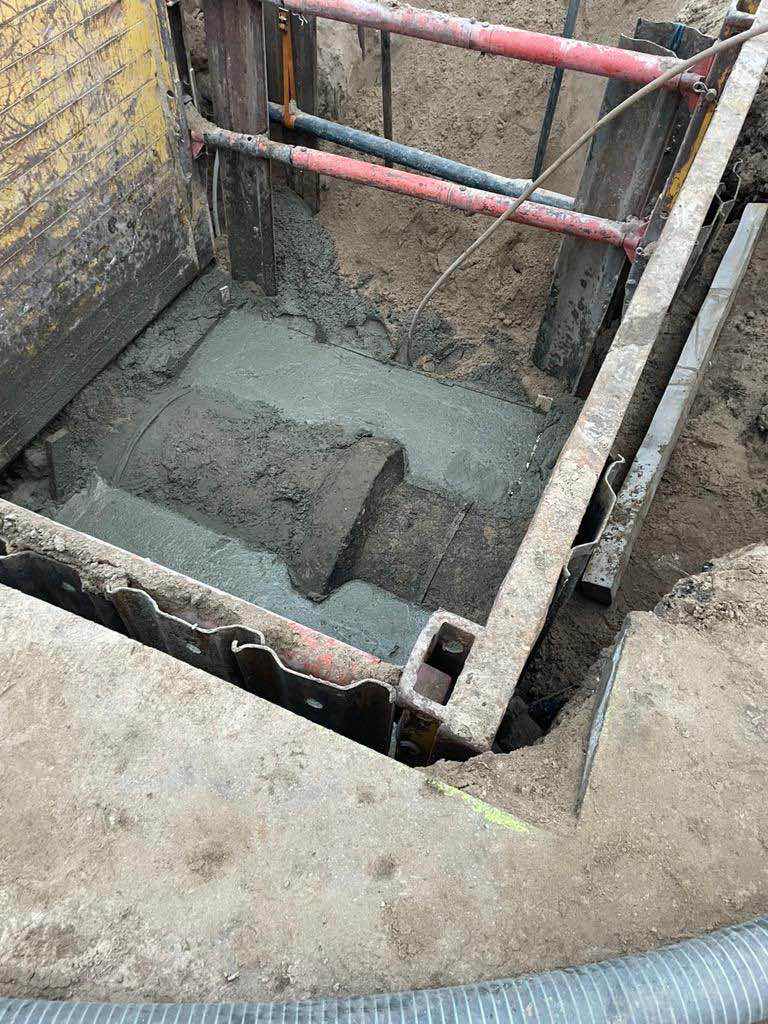 Infrastructure chamber and trench works