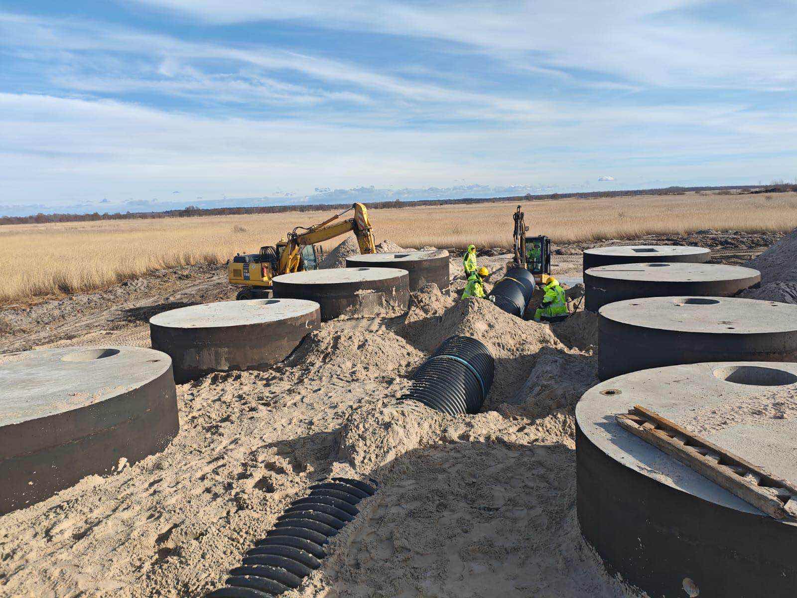 Manhole and chamber installation works, stage 6