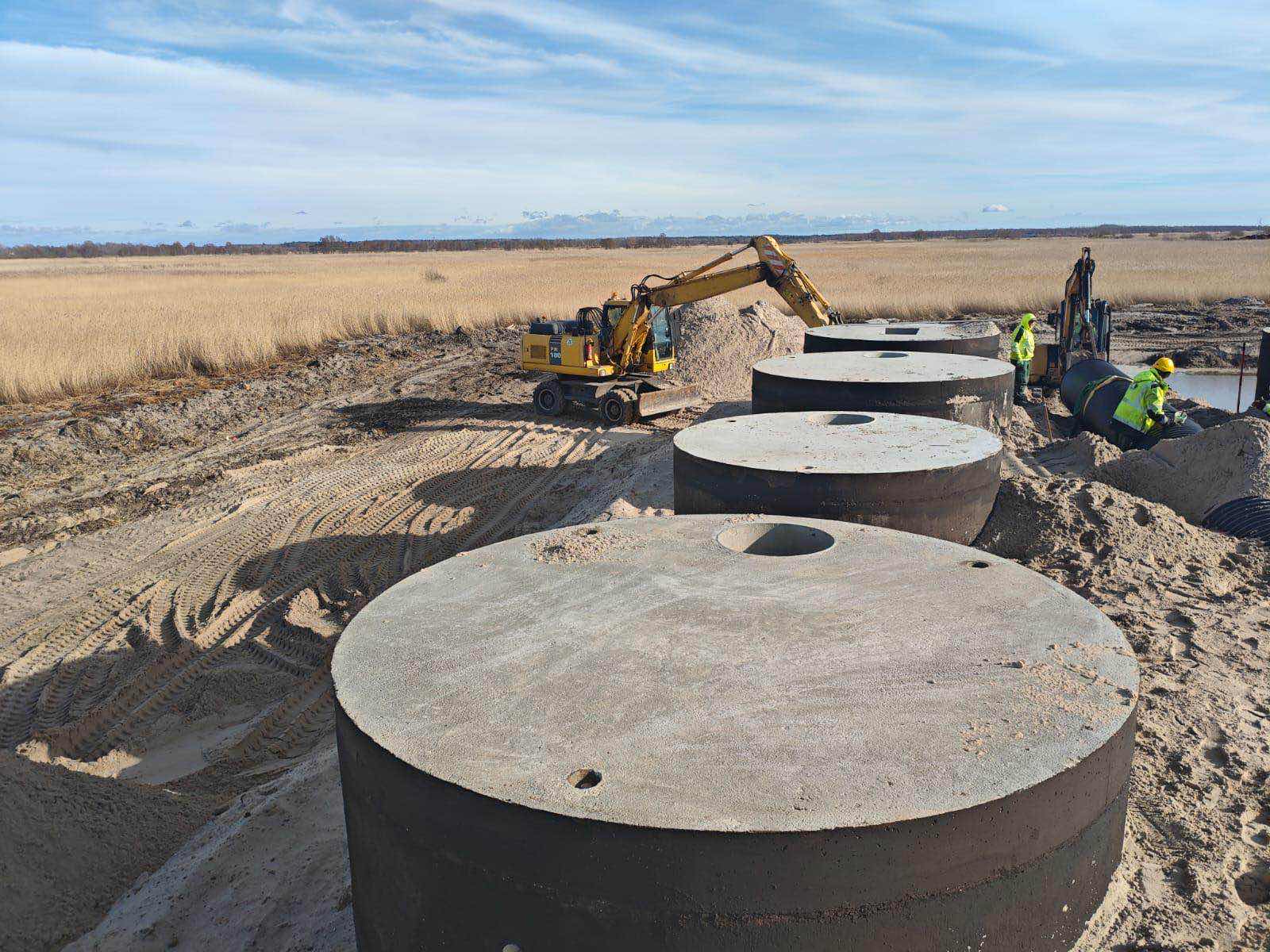 Manhole and chamber installation works, stage 7