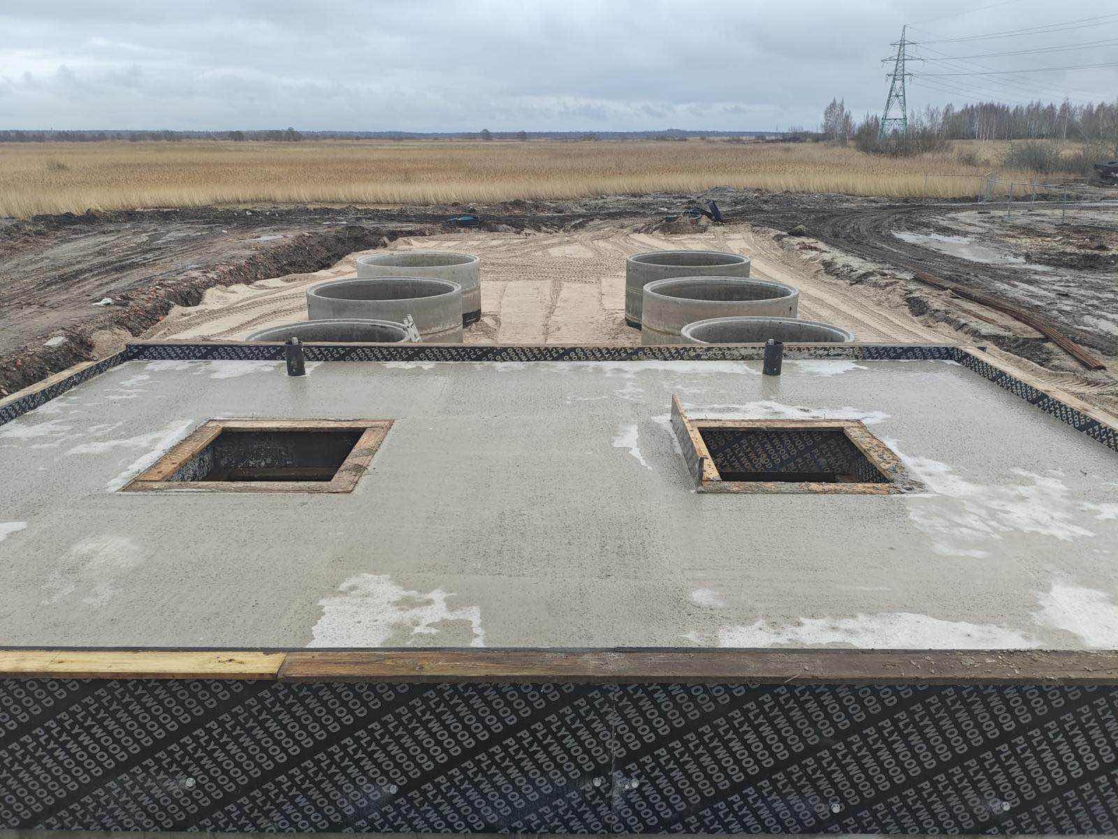 Manhole and chamber installation works, stage 9