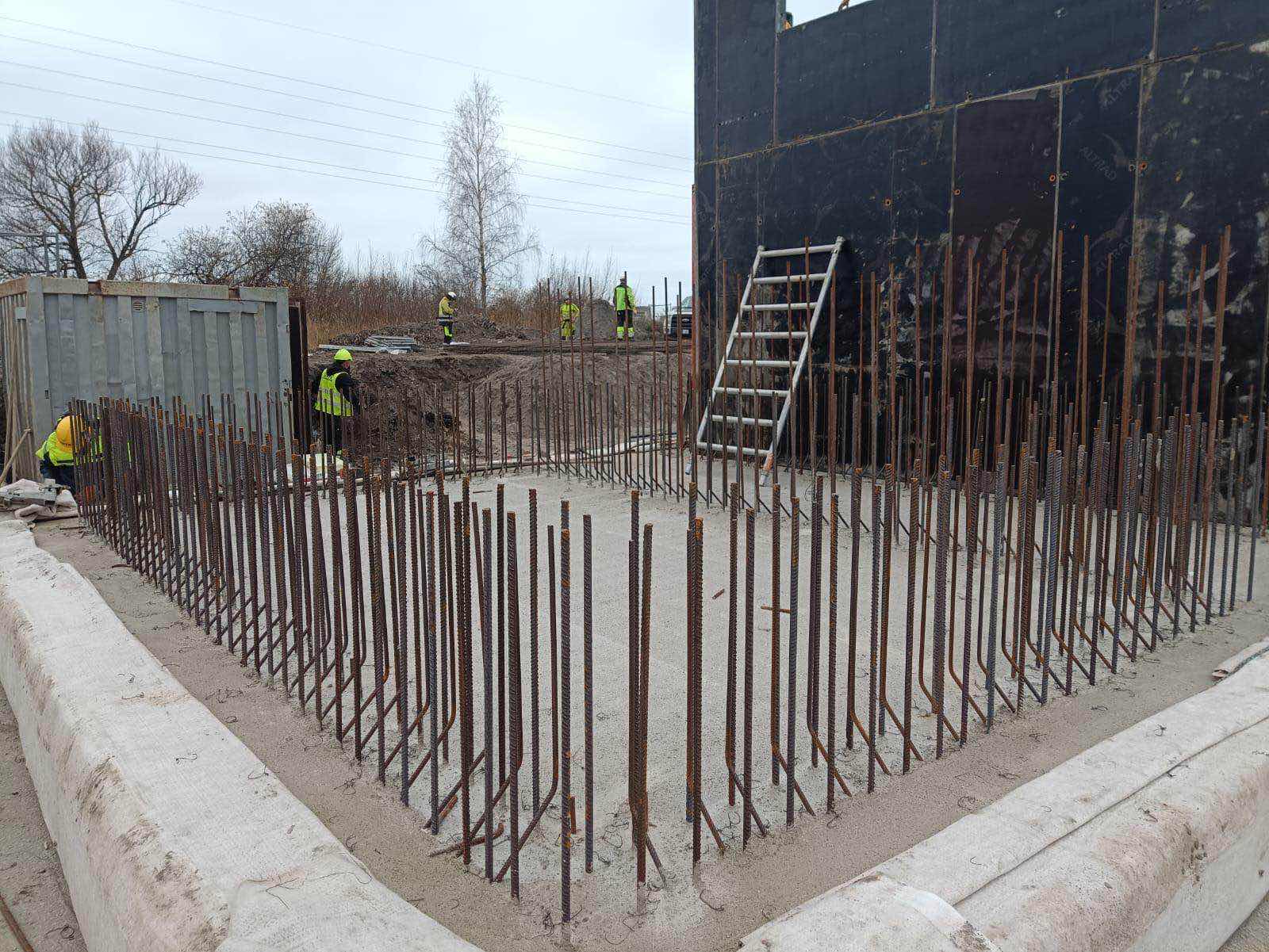 Concrete and formwork construction works, stage 16