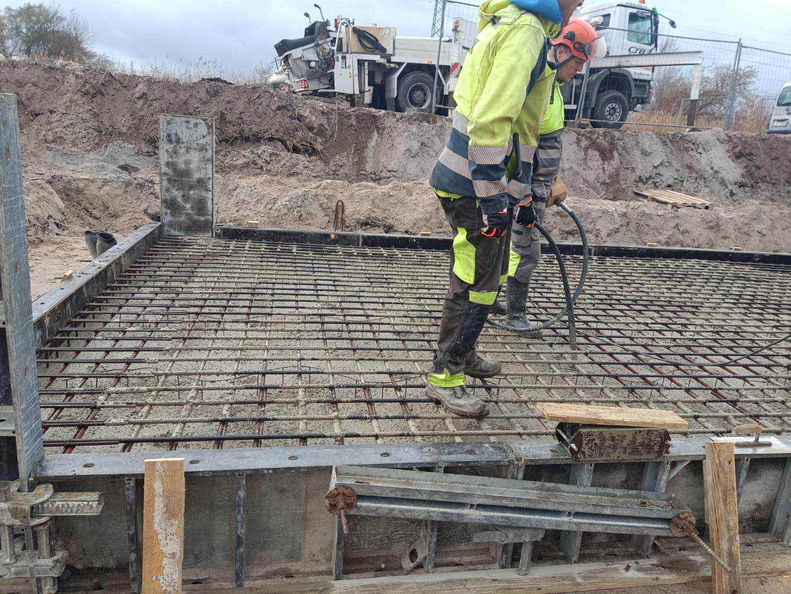 Foundation preparation and testing works, stage 3